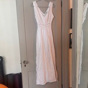 Chic White Lace Maxi Dress